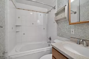 5 Andrews Pl, Pequannock Township, NJ 07444 - Photo 16