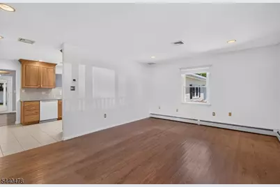 5 Andrews Pl, Pequannock Township, NJ 07444 - Photo 8