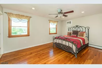 44 Molinari Dr, Wanaque, NJ 07465 - Photo 16
