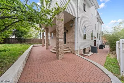 69-71 Summit Rd, Elizabeth, NJ 07208 - Photo 8