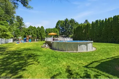 11 Hillside Dr, Clinton, NJ 08809 - Photo 36
