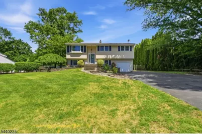 11 Hillside Dr, Clinton, NJ 08809 - Photo 42