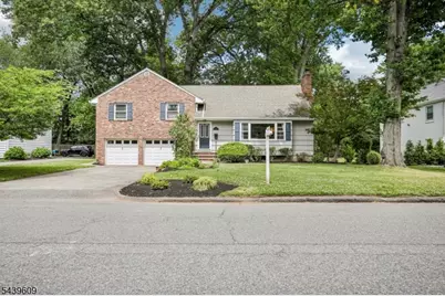 730 Willow St, Cranford Township, NJ 07016 - Photo 2