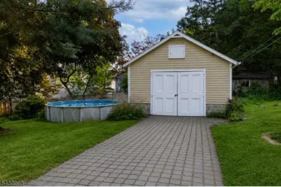 110 Vail St, Hackettstown, NJ 07840 - Photo 22