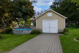 110 Vail St, Hackettstown, NJ 07840 - Photo 22