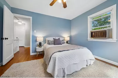 51 Meadowbrook Place, South Orange Village Twp., NJ 07079 - Photo 26