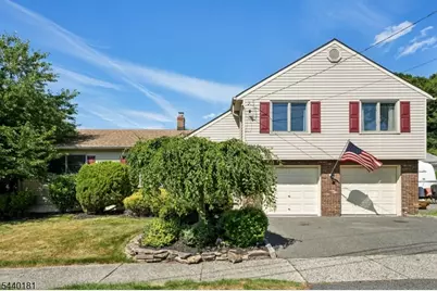 42 Daka Ct, Bloomfield, NJ 07003 - Photo 1