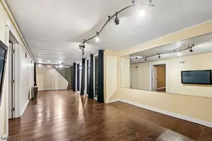 42 Daka Ct, Bloomfield, NJ 07003 - Photo 34