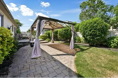 42 Daka Ct, Bloomfield, NJ 07003 - Photo 38