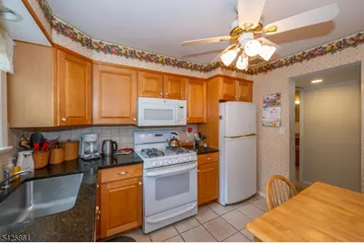 31 Iroquois Trl, Denville, NJ 07834 - Photo 10