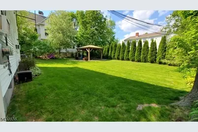 42 Walnut St, Montclair, NJ 07042 - Photo 10