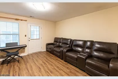 248 Warren St, Newark, NJ 07103 - Photo 22