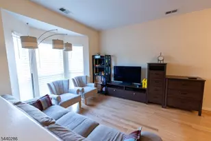 248 Warren St, Newark, NJ 07103 - Photo 2