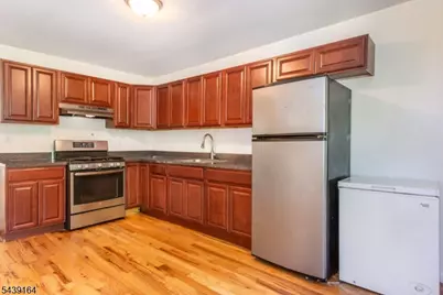527 13th Ave #3, Newark, NJ 07103 - Photo 4