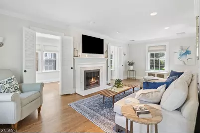 35 N Summit Ave, Chatham, NJ 07928 - Photo 2