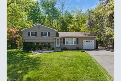 28 Ethan Dr, New Providence, NJ 07974 - Photo 1