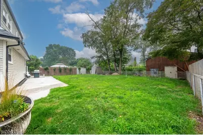 156 Baker Ave, South Plainfield, NJ 07080 - Photo 20