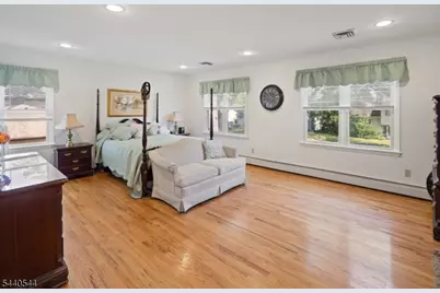 111 Shadowlawn Way, Cranford Township, NJ 07016 - Photo 20