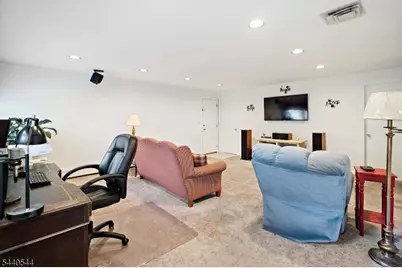 111 Shadowlawn Way, Cranford Township, NJ 07016 - Photo 28