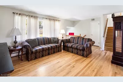111 Shadowlawn Way, Cranford Township, NJ 07016 - Photo 10