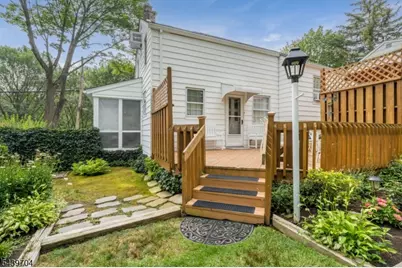 31 Briant Pkwy, Summit, NJ 07901 - Photo 28