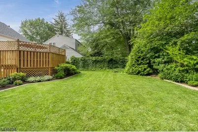 31 Briant Pkwy, Summit, NJ 07901 - Photo 30