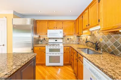 43 Morning Watch Rd, Wayne, NJ 07470 - Photo 14