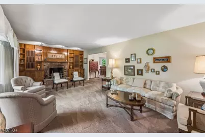 1272 Sleepy Hollow Ln, Scotch Plains Township, NJ 07076 - Photo 8