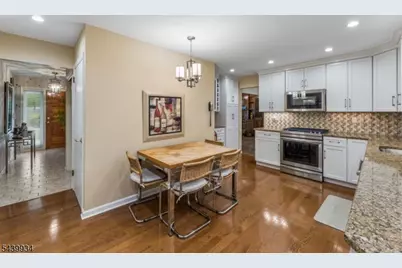 1272 Sleepy Hollow Ln, Scotch Plains Township, NJ 07076 - Photo 16