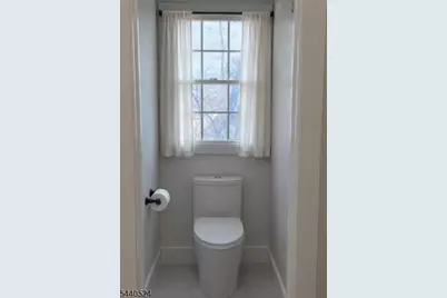9 Crestview Ct, Montclair, NJ 07042 - Photo 22