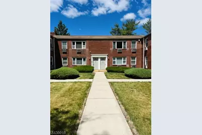 60 Fox Rd #3A, Edison Twp., NJ 08817 - Photo 2