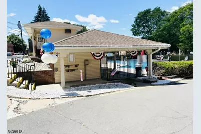 60 Fox Rd #3A, Edison Twp., NJ 08817 - Photo 4