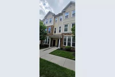 10 Iris Ln #10, Garfield, NJ 07026 - Photo 2