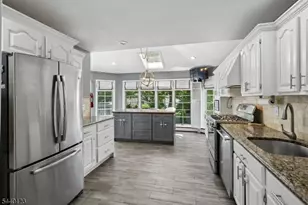22 Woodhaven Rd, Parsippany, NJ 07054 - Photo 4