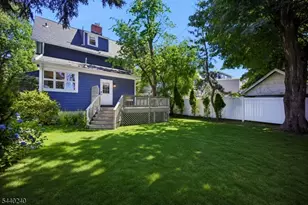 10 Mountain Pl, Montclair, NJ 07043 - Photo 18