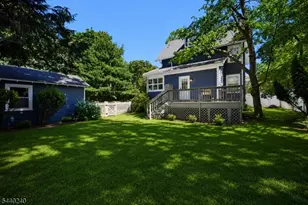 10 Mountain Pl, Montclair, NJ 07043 - Photo 20