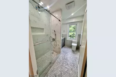 10 Mountain Pl, Montclair, NJ 07043 - Photo 14