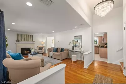 42 Sherwood Dr, New Providence, NJ 07974 - Photo 2
