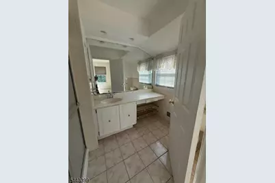1701 Deerfield Dr, Edison Twp., NJ 08820 - Photo 16