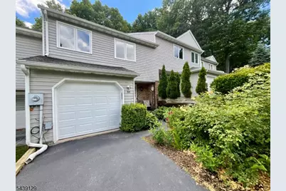 84 Stockton Ct, Parsippany, NJ 07950 - Photo 1