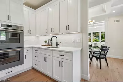 126 Hickson Dr, New Providence, NJ 07974 - Photo 10