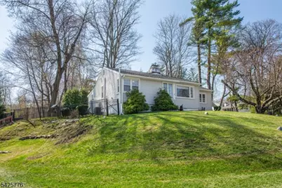 1 Shawnee Trl, Sparta Township, NJ 07871 - Photo 30