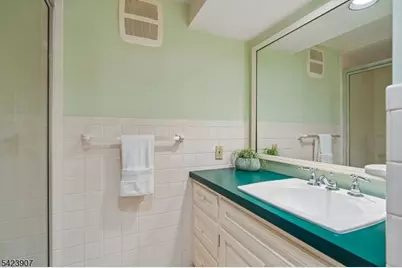137 Hobart Ave, Millburn, NJ 07078 - Photo 24
