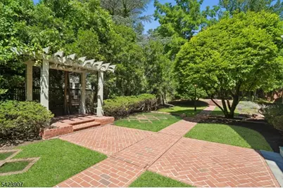 137 Hobart Ave, Millburn, NJ 07078 - Photo 26
