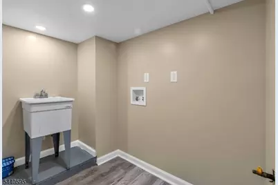 705 S 15th St, Newark, NJ 07103 - Photo 32