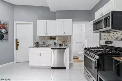 705 S 15th St, Newark, NJ 07103 - Photo 14