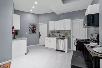 705 S 15th St, Newark, NJ 07103 - Photo 10