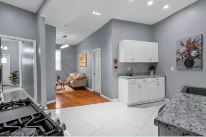 705 S 15th St, Newark, NJ 07103 - Photo 12