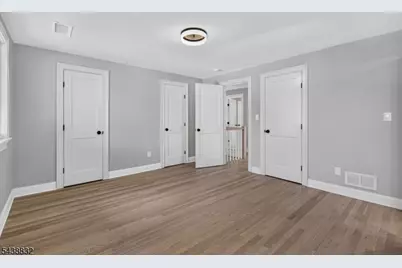 642 Roosevelt St, Westfield, NJ 07090 - Photo 26