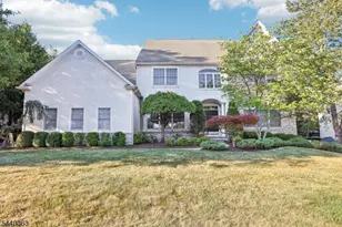 17 Coggins Ln, West Orange Township, NJ 07052 - Photo 2